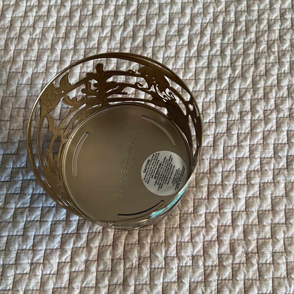 B&BW 3 wick candle holder New with tag! - Picture 3 of 4